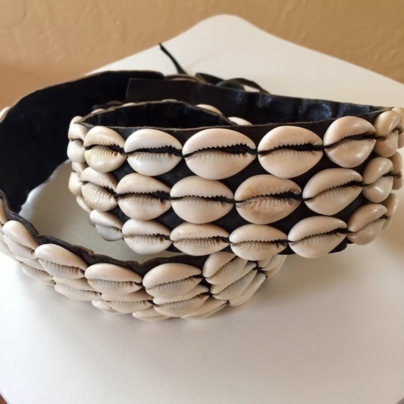 VINTAGE AFRICA Cowrie Shell Leather Belt 3 Strand - Picture 2 of 12